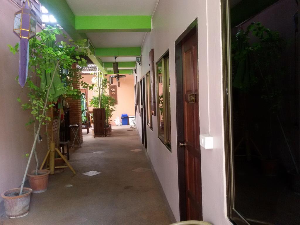 Baitong Homestay Chiang Mai Exteriör bild